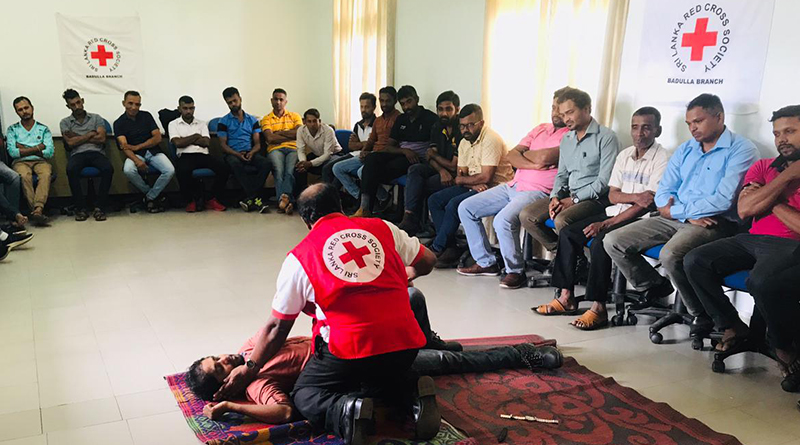 සෑම රාජ්ය ආයතනයකම විධිමත් ප්රථමාධාර පුහුණු ලාභියෙකු සිටිය යුතුයි සෑම රාජ්ය ආයතනයකම විධිමත් ප්රථමාධාර පුහුණු ලාභියෙකු සිටිය යුතුයි