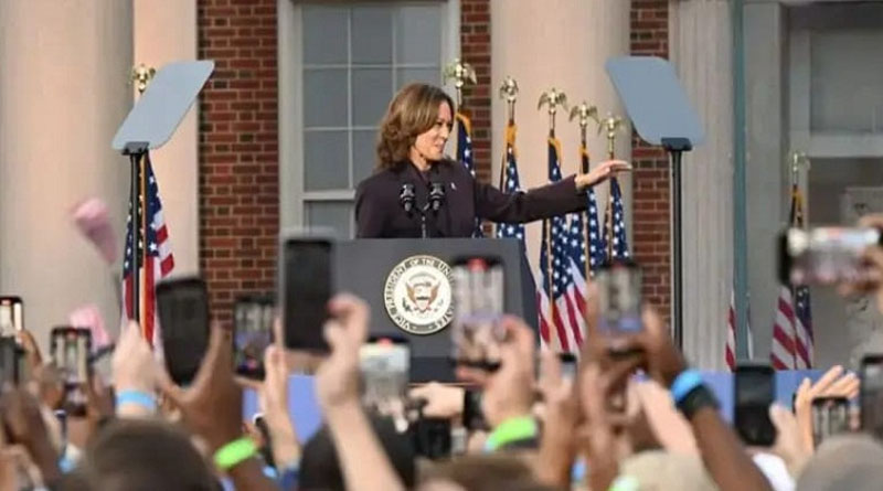 පරාජය වූ හැරිස් සිය ආධාරකරුවන් අමතයි