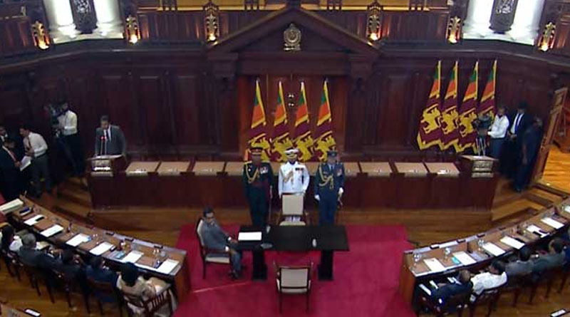 නව රජයේ කැබිනට් මණ්ඩලය දිවුරුම් දෙයි