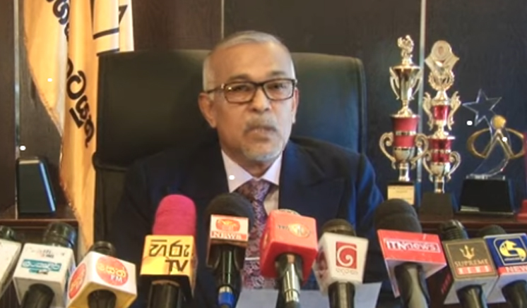 වැඩි මිලට සහල් විකුණන වෙළෙඳුන් සොයා අද සිට වැටලීම්
