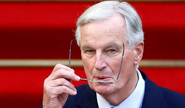 ප්‍රංශ රජය බිඳ වැටෙයි – ජනපති මැක්‍රෝන් අද ජාතිය අමතයි