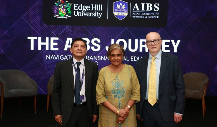 ජාත්යන්තර වශයෙන් පිළිගත් අධ්යාපනයක් ලබාදීමට එක්සත් රජධානියේ එජ් හිල් විශ්වවිද්යාලය සමඟ ගිවිසුම් ගතවෙයි ජාත්යන්තර වශයෙන් පිළිගත් අධ්යාපනයක් ලබාදීමට එක්සත් රජධානියේ එජ් හිල් විශ්වවිද්යාලය සමඟ ගිවිසුම් ගතවෙයි