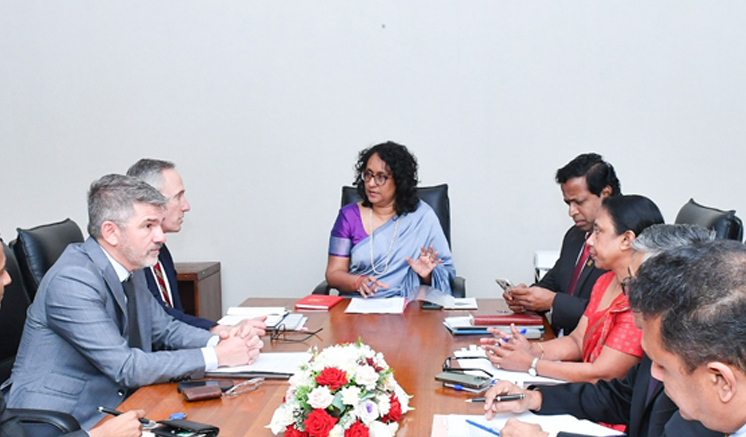 අගමැතිනිය ලෝක බැංකු නියෝජිතයින් හමුවෙයි අගමැතිනිය ලෝක බැංකු නියෝජිතයින් හමුවෙයි