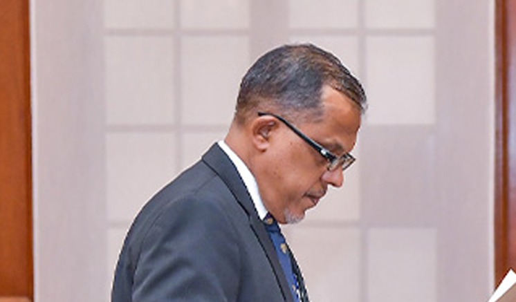 නීතිපති රැක ගැනීමට නීති නිලධාරීන් සැරසෙයි