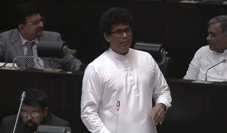 ඇලෝසියස් දේශපාලකයන්ට මිලියන 1098ක චෙක් දීලා
