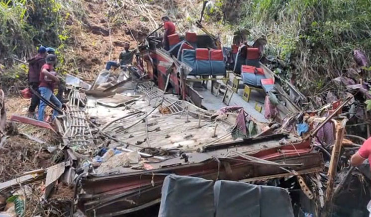 අනතුරට පෙර ජනතාවට විශේෂ දැනුම්දීමක්.! අනතුරට පෙර ජනතාවට විශේෂ දැනුම්දීමක්.!