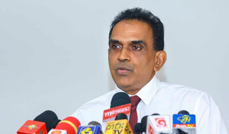 මිල ටිකක් වැඩි වුනත් ඒ ගැන නොසිතා දේශීය නිෂ්පාදකයාගේ භාණ්ඩ ගන්න