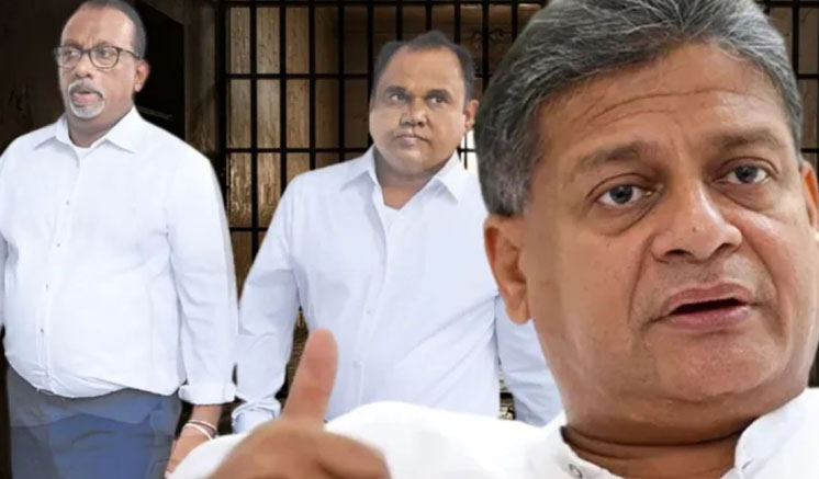 කැරම් බෝඩ් ගෙදර ගෙනිහිං නෑ- බෙදාදුන්නේ ජනතාවටයි කැරම් බෝඩ් ගෙදර ගෙනිහිං නෑ- බෙදාදුන්නේ ජනතාවටයි