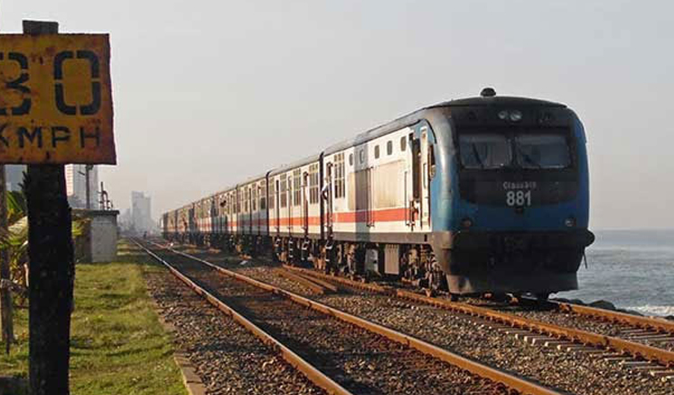 මුහුදුබඩ දුම්රිය ගමනට බාධා