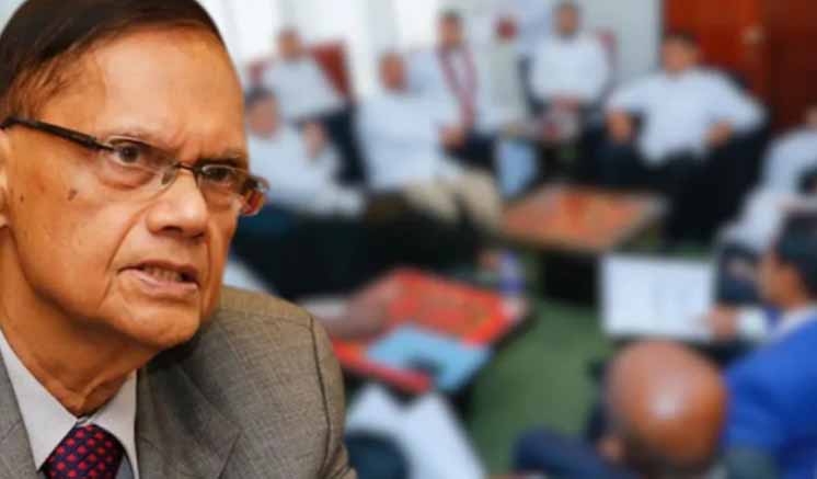 ආණ්ඩුවට ගේමක් දෙන්න ජී.එල් පීරිස් පෙරමුණ ගනී.!